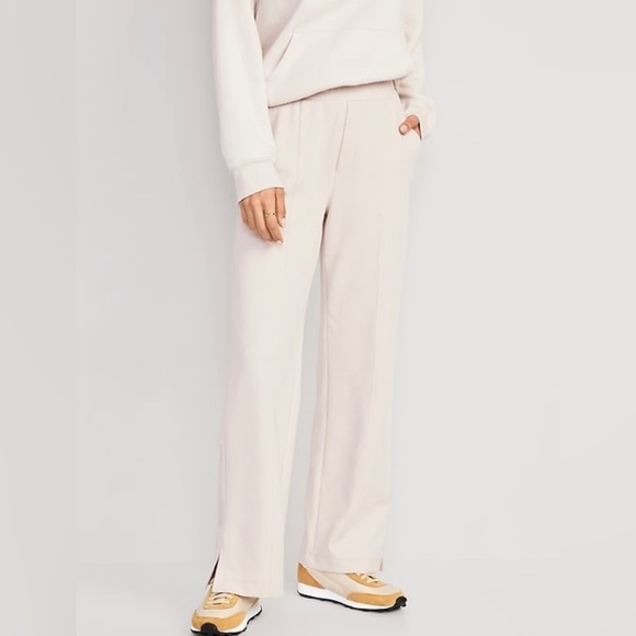 NWT! Women’s High-Waisted Dynamic Fleece Wide-Leg Trouser Pants 💙 - Picture 2 of 8